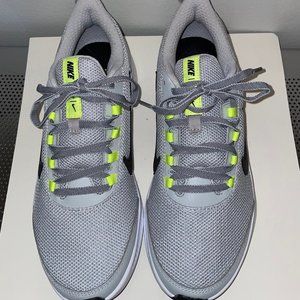 Men's Nike Runallday 2 - Size 8 (Brand New)